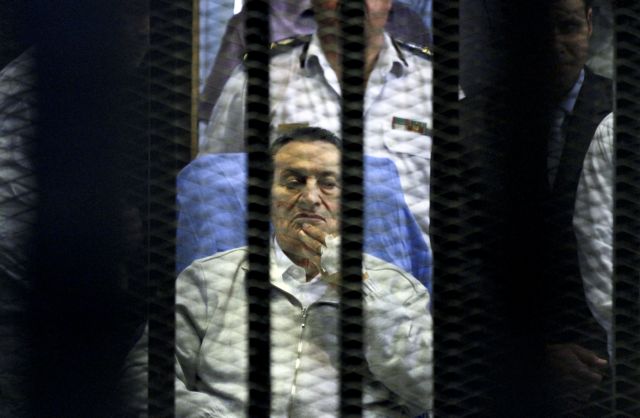 Αναβλήθηκε για τις 8 Ιουνίου η επανάληψη της δίκης του Μουμπάρακ